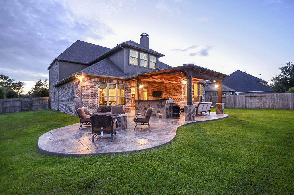 Pergola built in Houston TX attached to house Pergola built in Houston TX attached to house